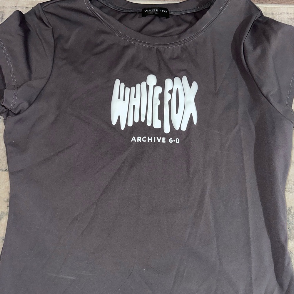 White Fox fitted T-Shirt